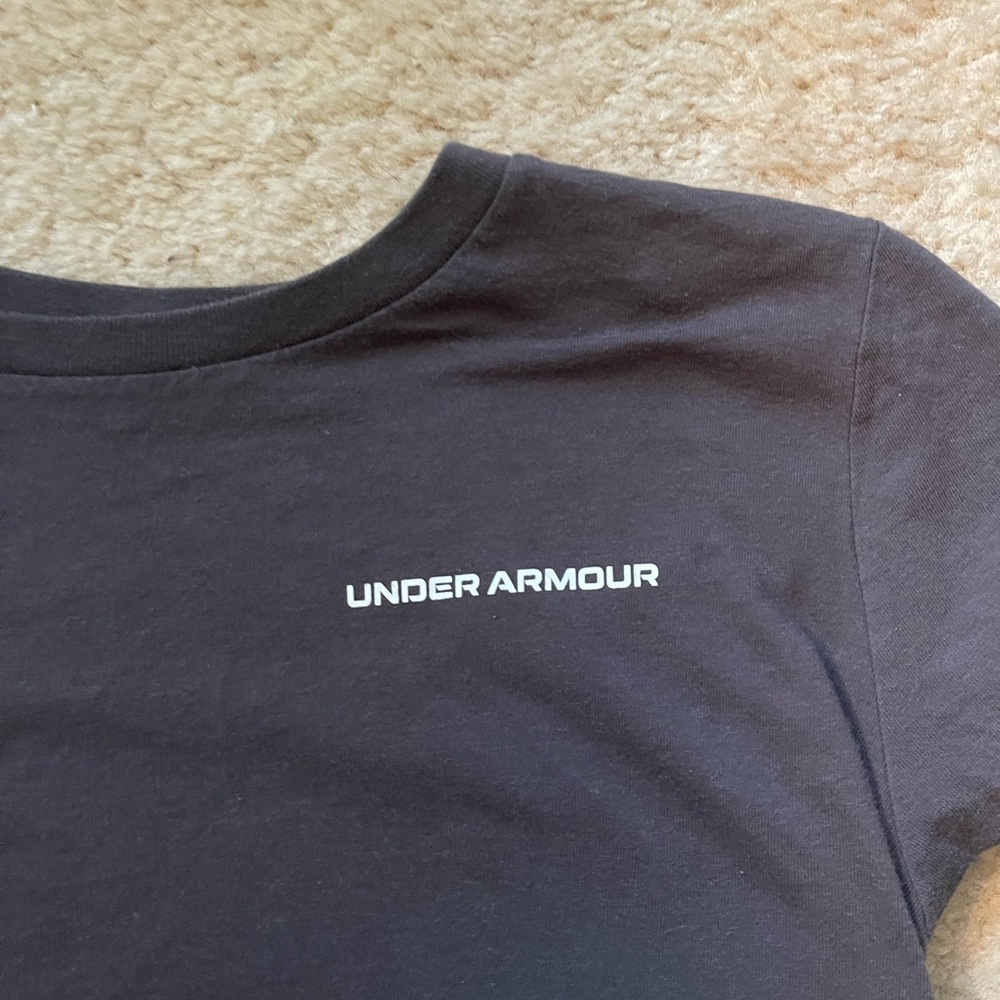 Under Armour Gray T-Shirt 60 percent cotton